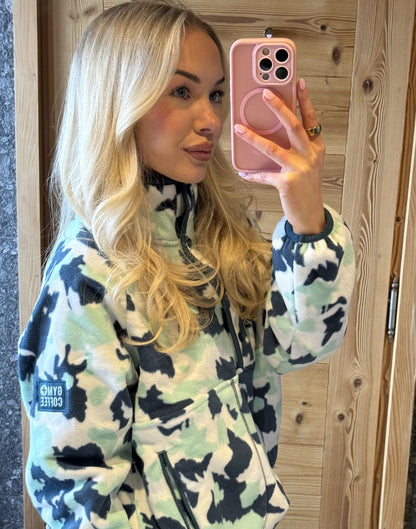 Snap Polar Fleece in Teal Pop Print